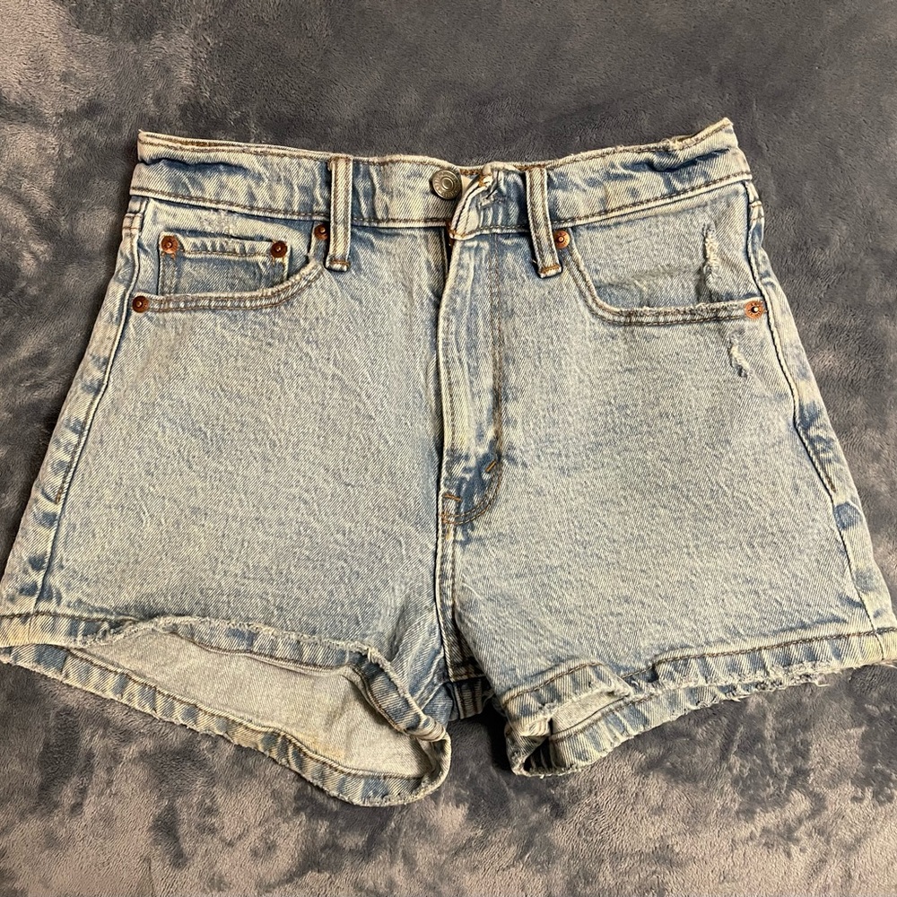 Abercrombie & Fitch High Rise 25/0 Shorts